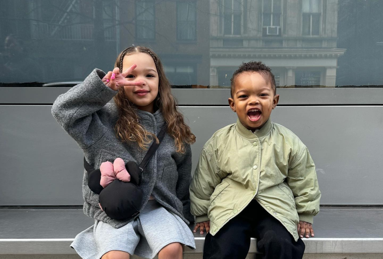 Corner Small Play Area in Living Room – Fun and Space-Savvy!